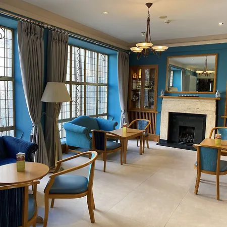 The Hotel 3*